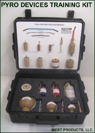 PYROTECHNIC_DEVICES_TRAINING_KIT_-_STORM_CASE_ezr2.jpg